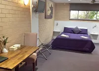 Avlon Gardens Motel Hotels near Ballina Byron Gateway Airport