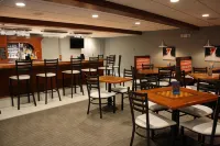 Schoenbrunn Inn Hotels in New Philadelphia