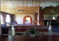 Charlton Motel