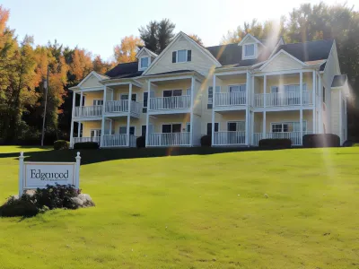 Inn at Taughannock Falls Hotels in Lansing