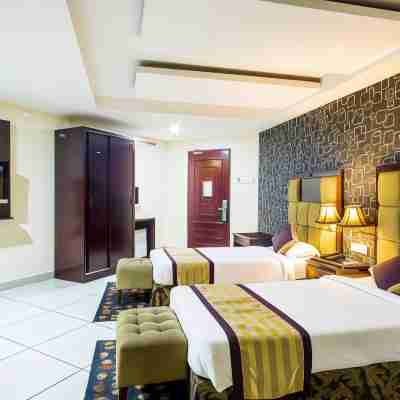 Hotel Gateway Grandeur Rooms