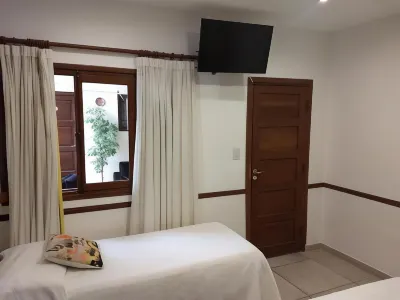 Hotel Residencial España Отели в г. 