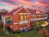 Alzburg Resort Các khách sạn ở Mansfield