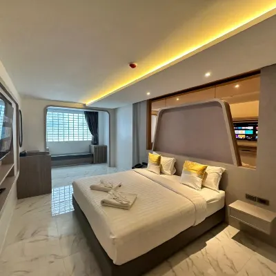 Debua Hotel Pattaya Hoteles cerca de Karaoke Clásico