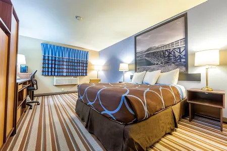Super 8 by Wyndham Kamloops on the Hill