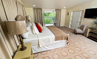 Angeli Gardens Boutique Hotel