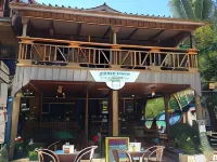 White Rose Guesthouse