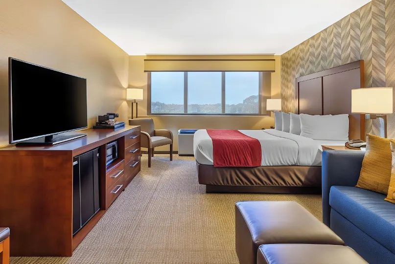 Comfort Inn & Suites Logan International Airport