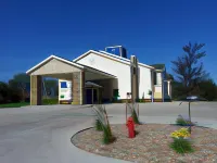 Cobblestone Inn & Suites - Hartington Hotel in zona Mount Marty College