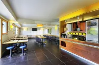 Ibis Budget Chartres Hotels in Le Coudray