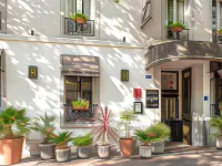 أوتل ديلا بور دوريه Hotels near حديقة حيوانات باريس