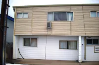 Hilander Motel