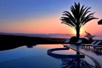 Amazing Luxury Villa, Enormous Heated Pool Jacuzzi, Gym, Games Room in Paphos, - Villaer