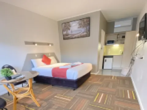 Cobb Inlander Motel Hotels in Hay