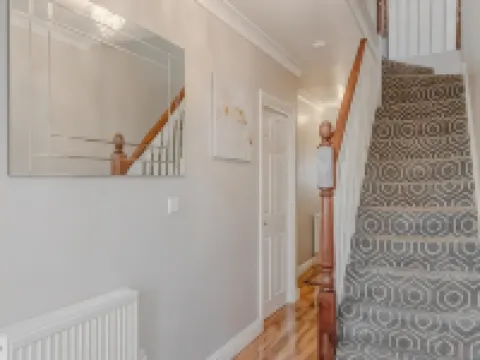 Apple House Wembley Hotels in Edgware