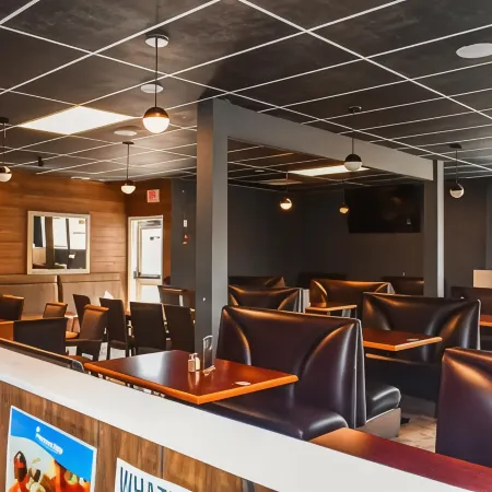 Days Inn by Wyndham Sylvan Lake