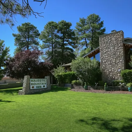 Majestic Mountain Inn