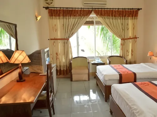 Sepon Hotel Hotel di Hướng Tân