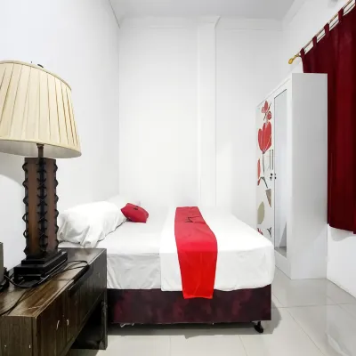 RedDoorz @ Permata Hijau Batu Aji Hotels in Sagulung
