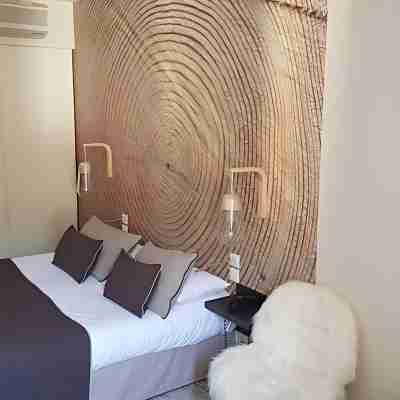 Logis Hôtel des Deux Forts Rooms