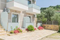 Koks’ Guesthouse Hotel a Himare