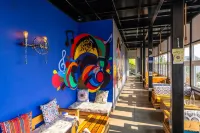 Zostel Plus Poombarai, Kodaikanal