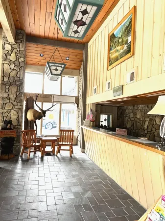 Newfound Lodge on the river