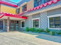 RedDoorz Near Alun Alun Slawi Hotels in Kalisapu