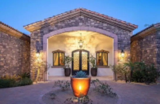 Casa de Camelback, Views & Location!