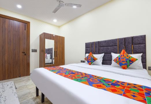 1. 팹호텔 야쉬 레..