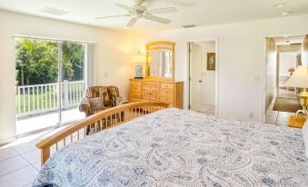 Baywatch Casa 3 Bedroom Home by Redawning