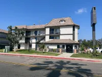 ستوديو 6 سويتس إسكونديو، الفورنيا فنادق في إسكونديدو