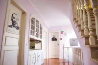 Help Yourself Hostels - Carcavelos Coast Hotel di Oeiras