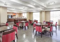 Comfort Inn Midland South I-20 - Uima-altaat