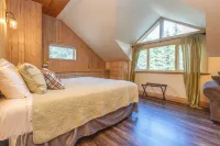 The River House - Private 1.6 acre Upper Kenai Riverfront Home - Cooper Landing