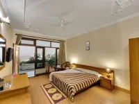 Suman Royal Resort Hotels in Kausani