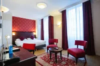 Best Western Plus Hotel DAngleterre Hotels near Musee de la Resistance et de la Deportation du Cher