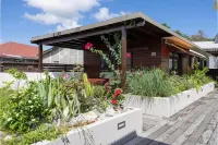 Hotel Ker Alberte Hotel berhampiran Devil's Island