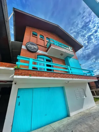 Casa do Rogério Hostel Отели в г. Кашиас-ду-Сул
