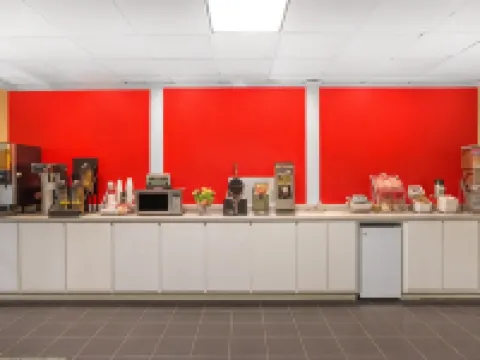 Super 8 by Wyndham Dunn Hotels in Dunn