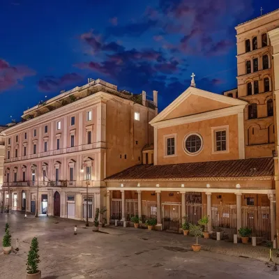 Hotel la Place Roma Hotels near Gesù Church