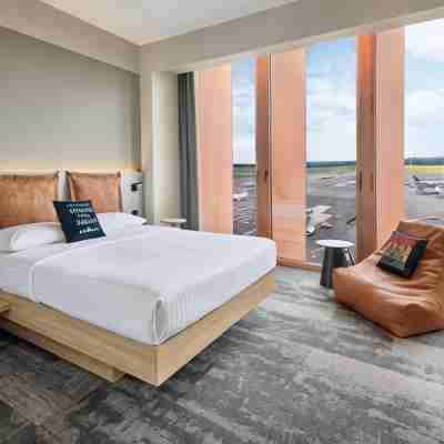 Moxy Luxembourg Airport Rooms