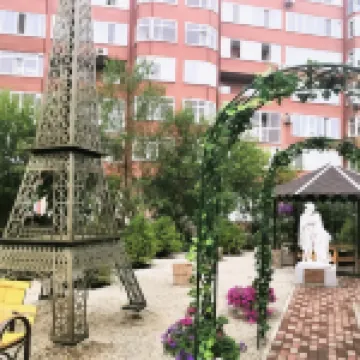 Art Plaza Hotel