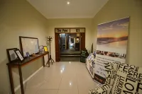 Winning Post Motor Inn - parkir