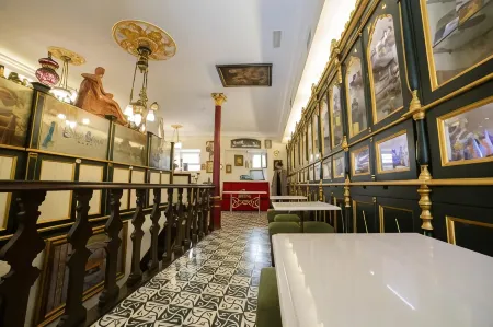 Hotel Monumento Pazo de Orbán Отели в г. Луго