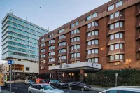 Pentahotel Reading Hotels near The Oracle