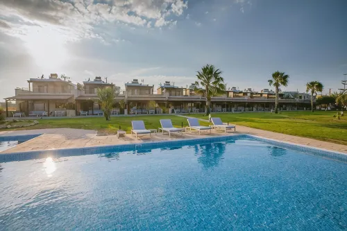 Elya Beach Luxury Suites - Apartemen