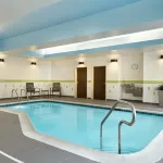 페어필드 인 & 스위트 바이 메리어트 랭커스터 이스트 앳 더 아웃렛 람피터 호텔