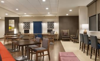 Home2 Suites by Hilton Phoenix - Glendale/Westgate