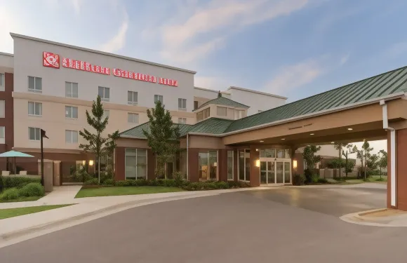 勞頓錫爾堡希爾頓花園酒店